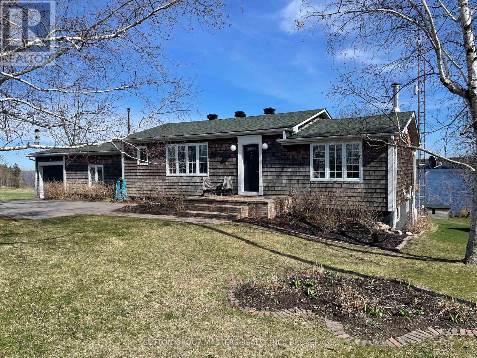 226 BAYSHORE ROAD, Greater Napanee, Ontario