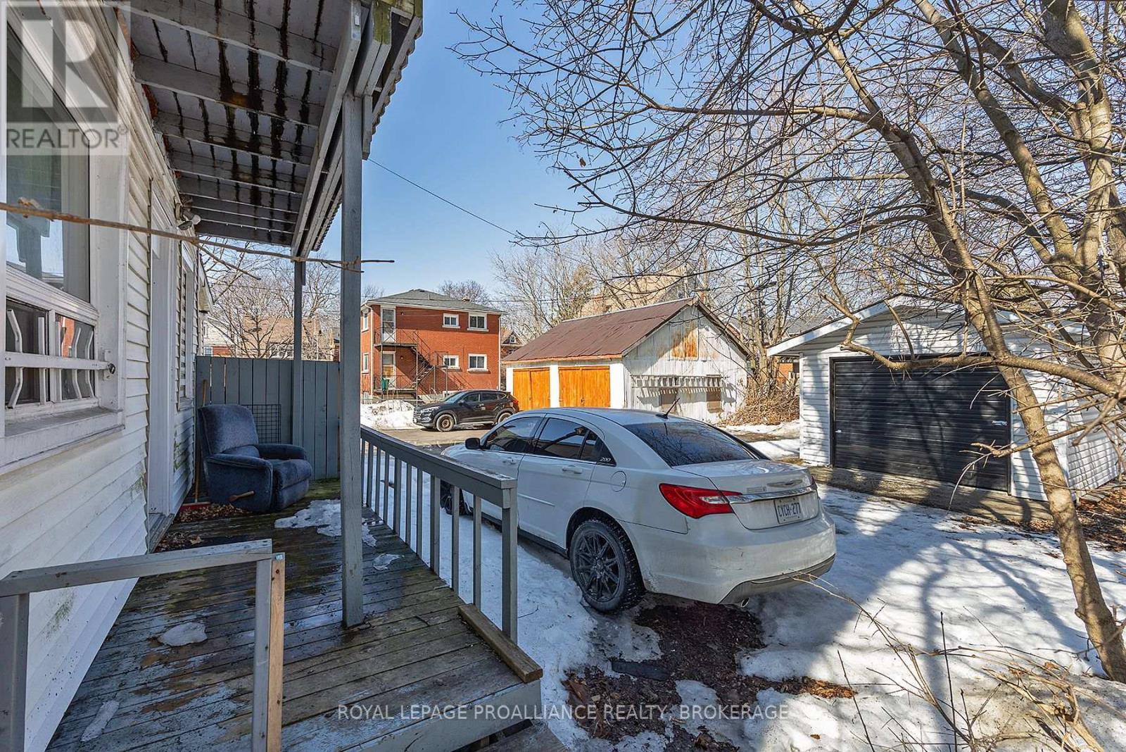 521 Johnson Street, Kingston, Ontario  K7L 1Z7 - Photo 2 - X12023499