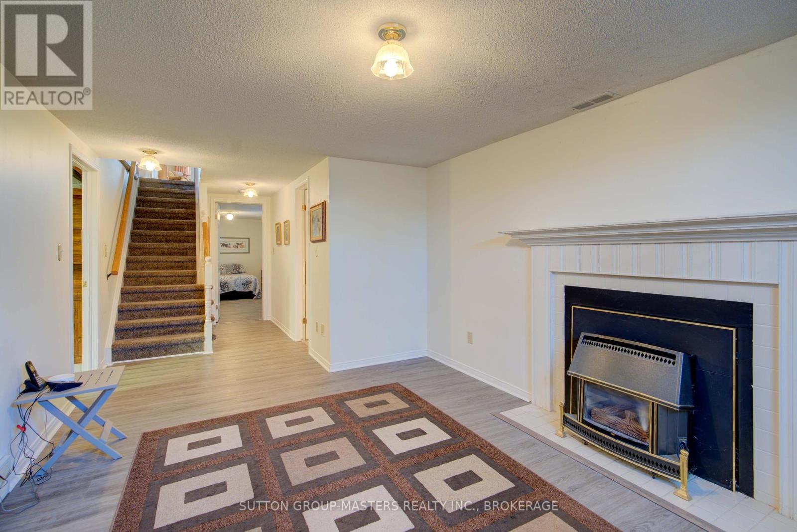 11 Hawley Court, Loyalist, Ontario  K0H 1G0 - Photo 25 - X12023766