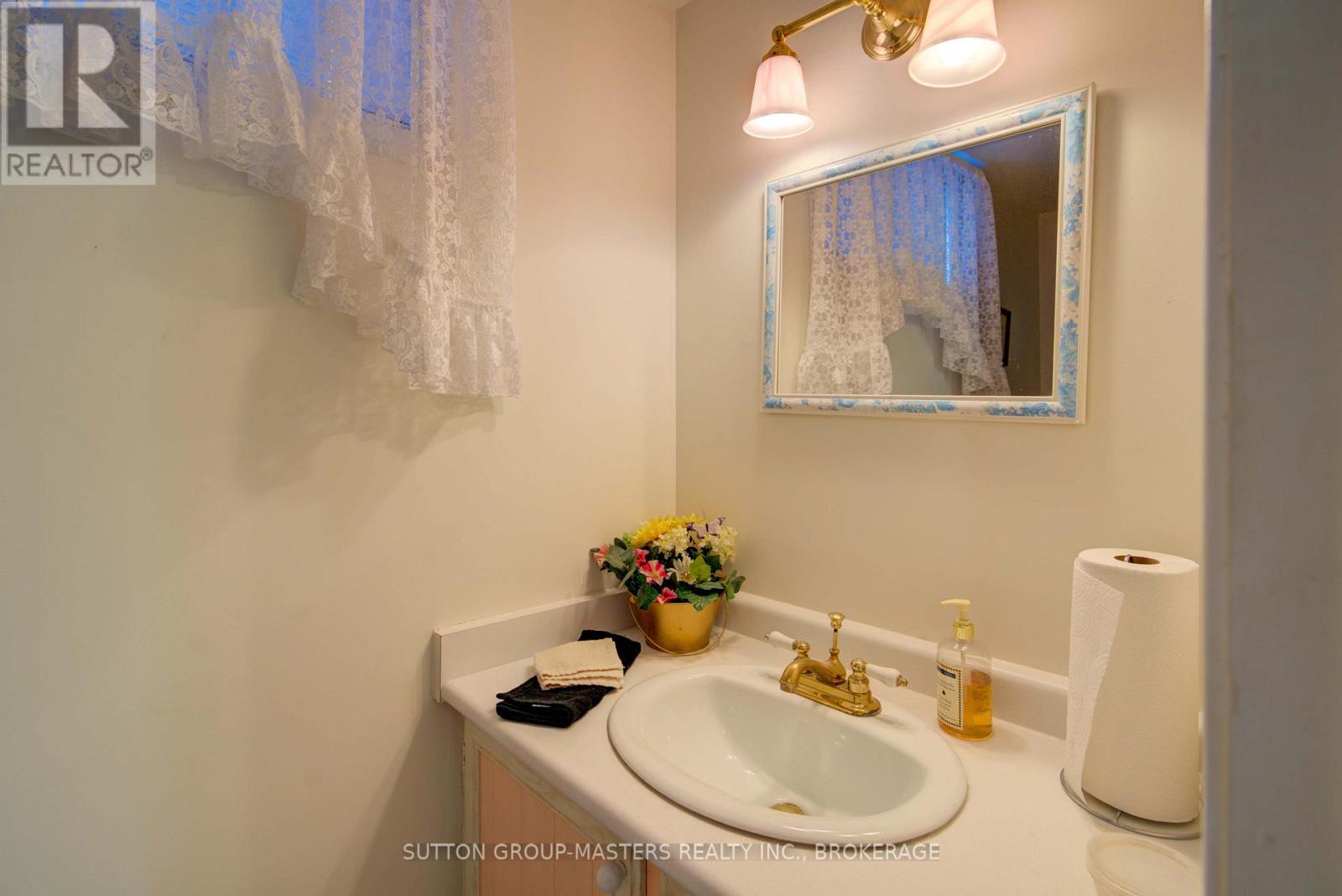 11 Hawley Court, Loyalist, Ontario  K0H 1G0 - Photo 29 - X12023766