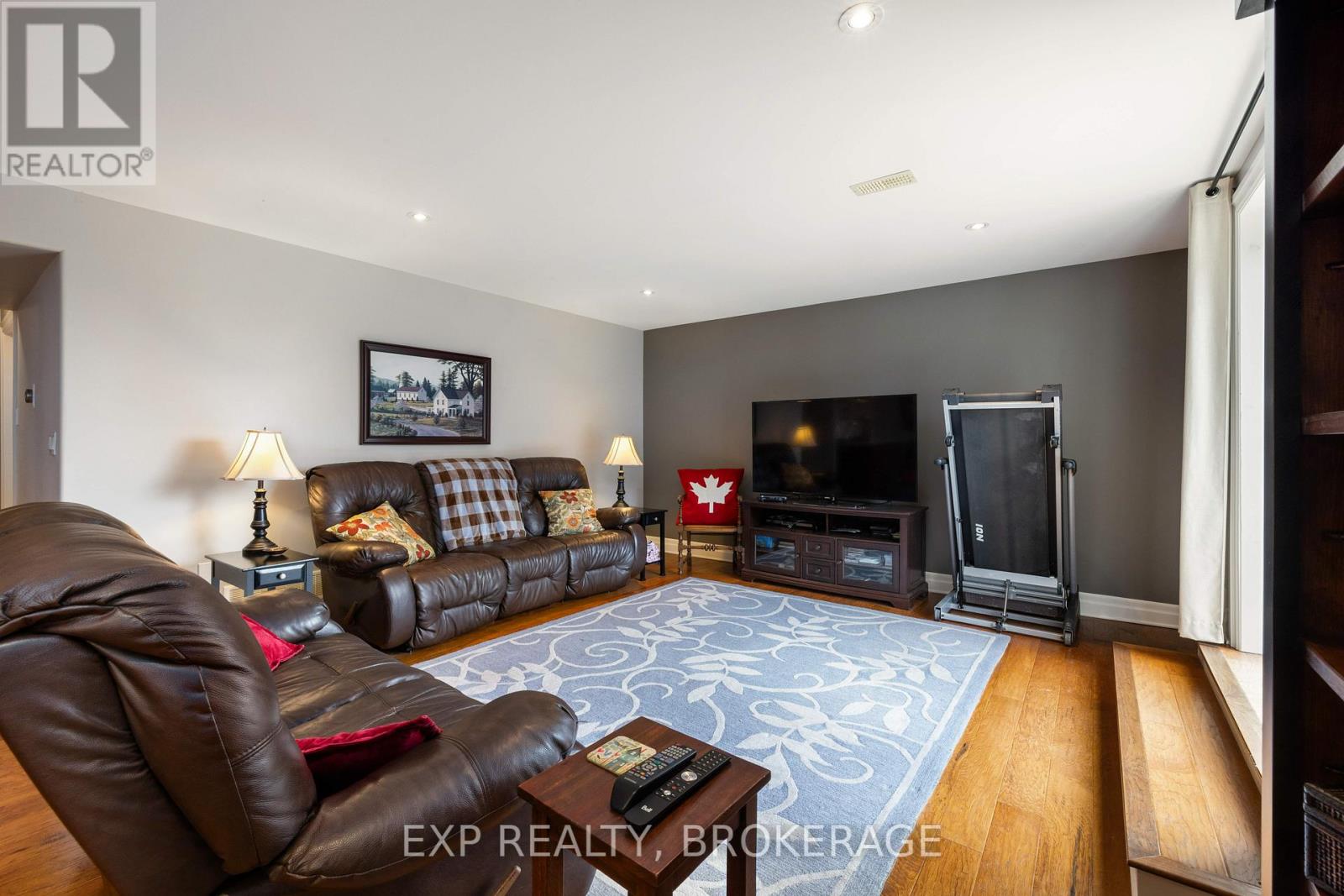 132 Kildare Avenue, Loyalist, Ontario  K7N 1Z5 - Photo 38 - X12025143