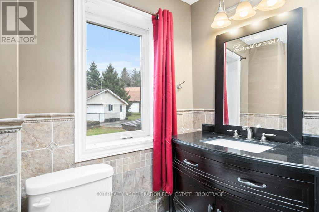 8061 County Rd 2, Greater Napanee, Ontario  K0K 2W0 - Photo 11 - X12025830