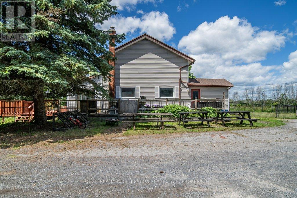 8061 County Rd 2, Greater Napanee, Ontario  K0K 2W0 - Photo 3 - X12025830