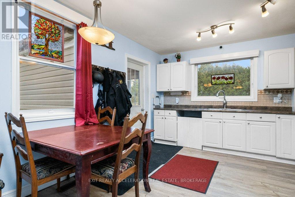 8061 County Rd 2, Greater Napanee, Ontario  K0K 2W0 - Photo 9 - X12025830