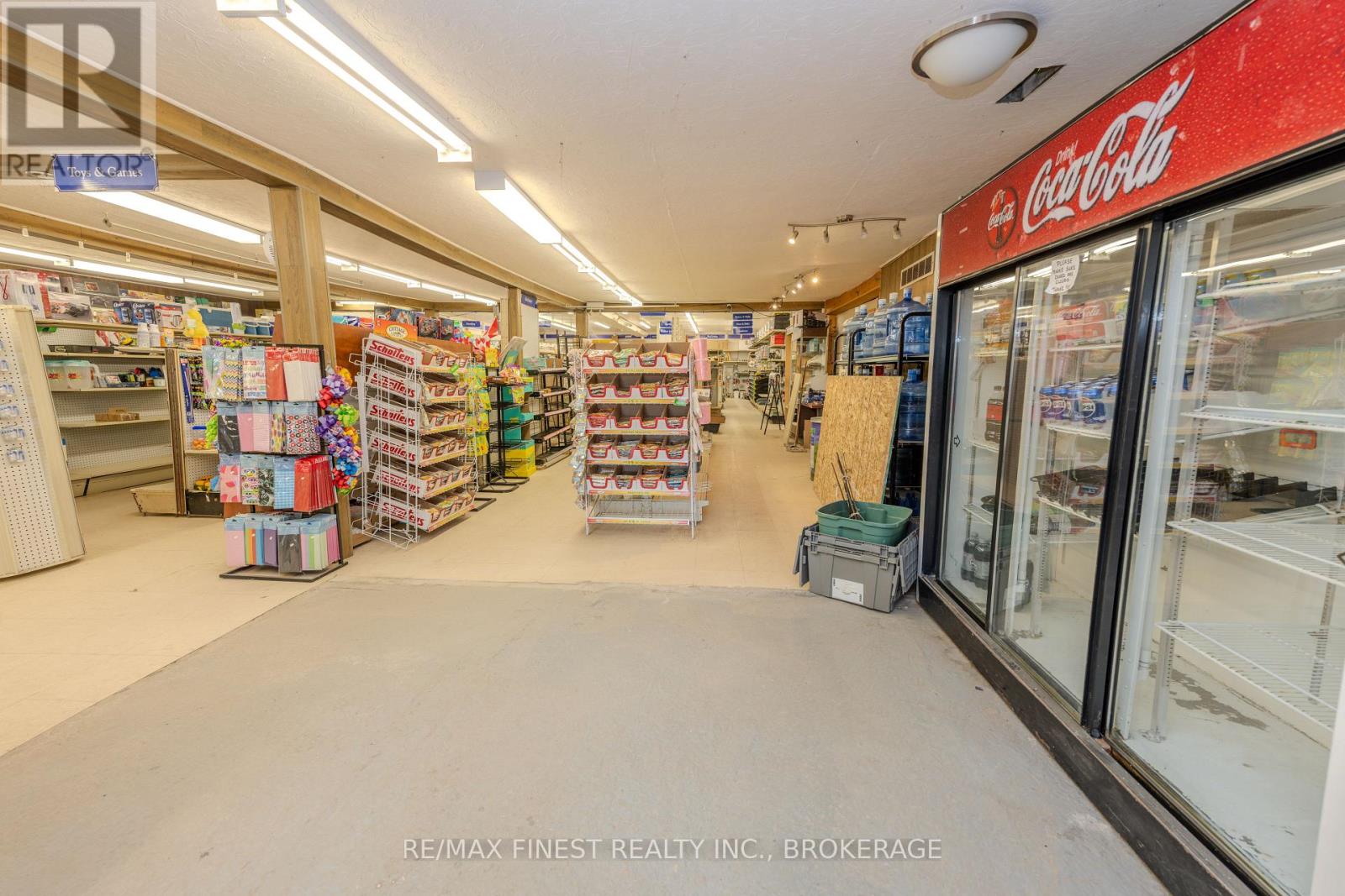 139 Main Street, Front Of Leeds & Seeleys Bay, Ontario  K0H 2N0 - Photo 11 - X12027207