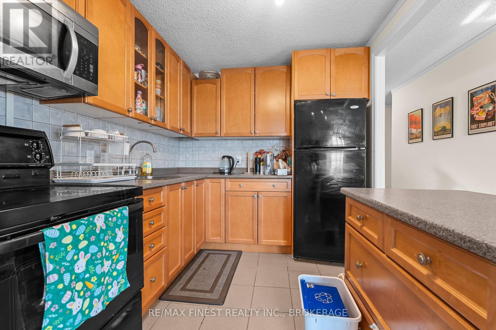 609 - 120 Barrett Court, Kingston, Ontario  K7L 5H6 - Photo 9 - X12033989