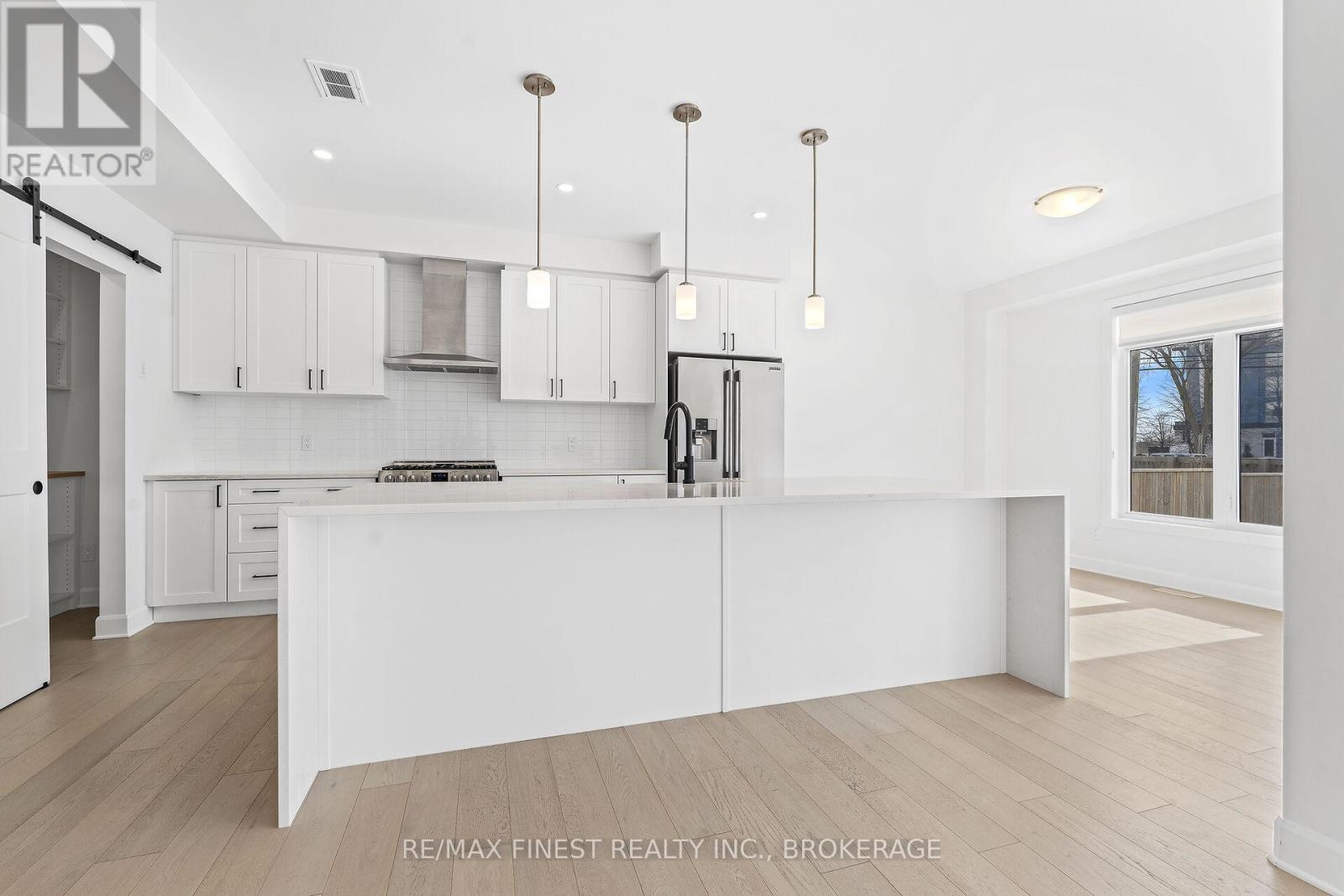 652 Halloway Drive, Kingston, Ontario  K7K 0H4 - Photo 18 - X12034043