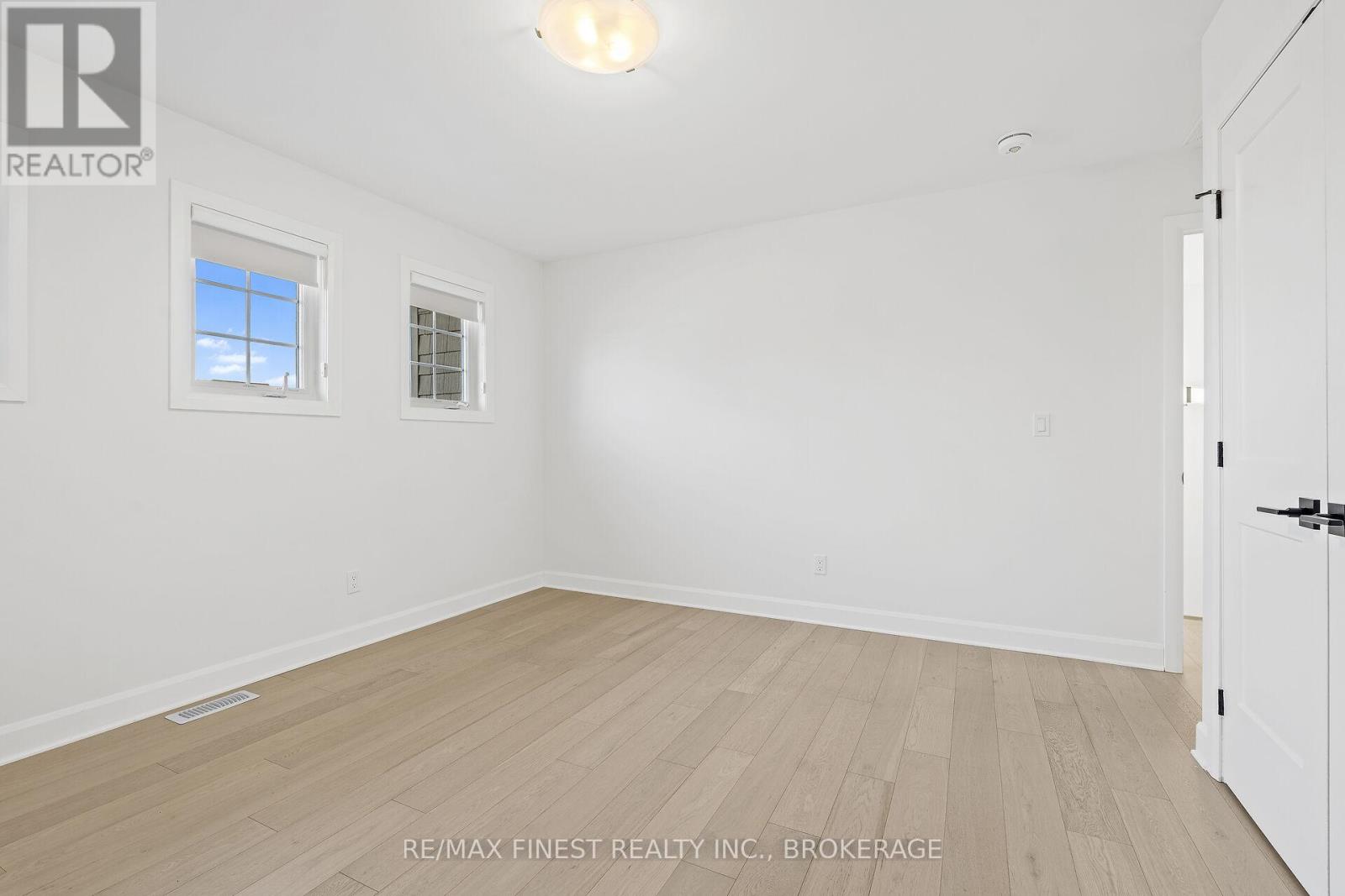 652 Halloway Drive, Kingston, Ontario  K7K 0H4 - Photo 32 - X12034043