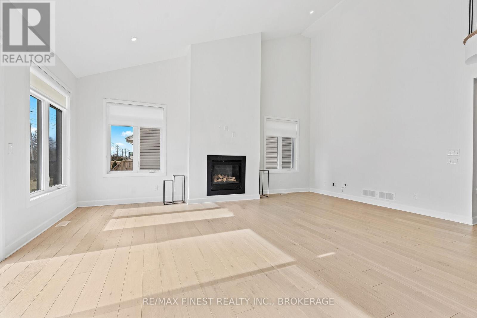 652 Halloway Drive, Kingston, Ontario  K7K 0H4 - Photo 9 - X12034043