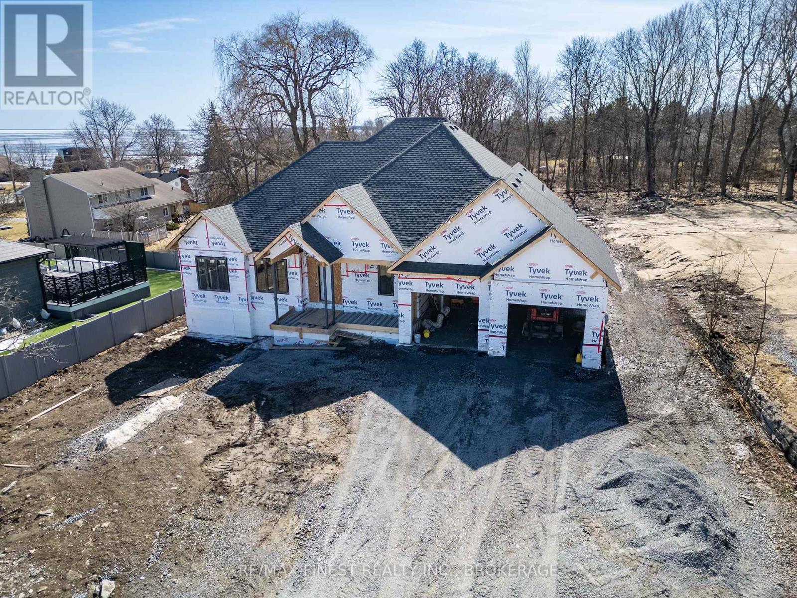 371 Maple Ridge Drive, Kingston, Ontario  K7M 5P1 - Photo 5 - X12034170