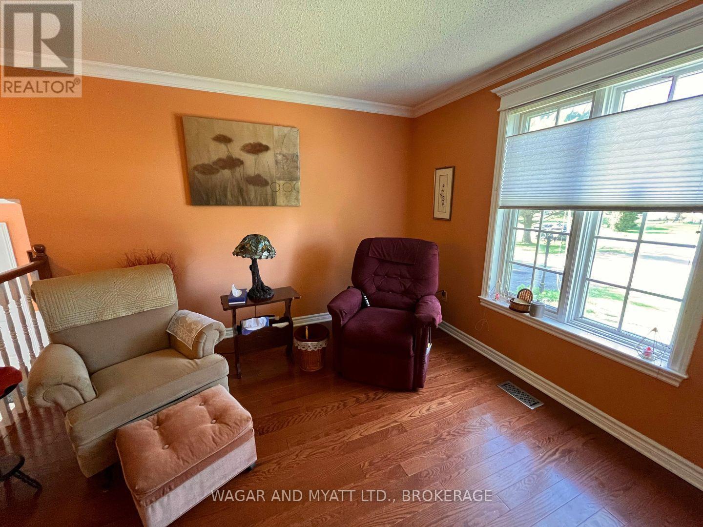 63 Southwood Crescent N, Greater Napanee, Ontario  K7R 3L2 - Photo 15 - X12041053