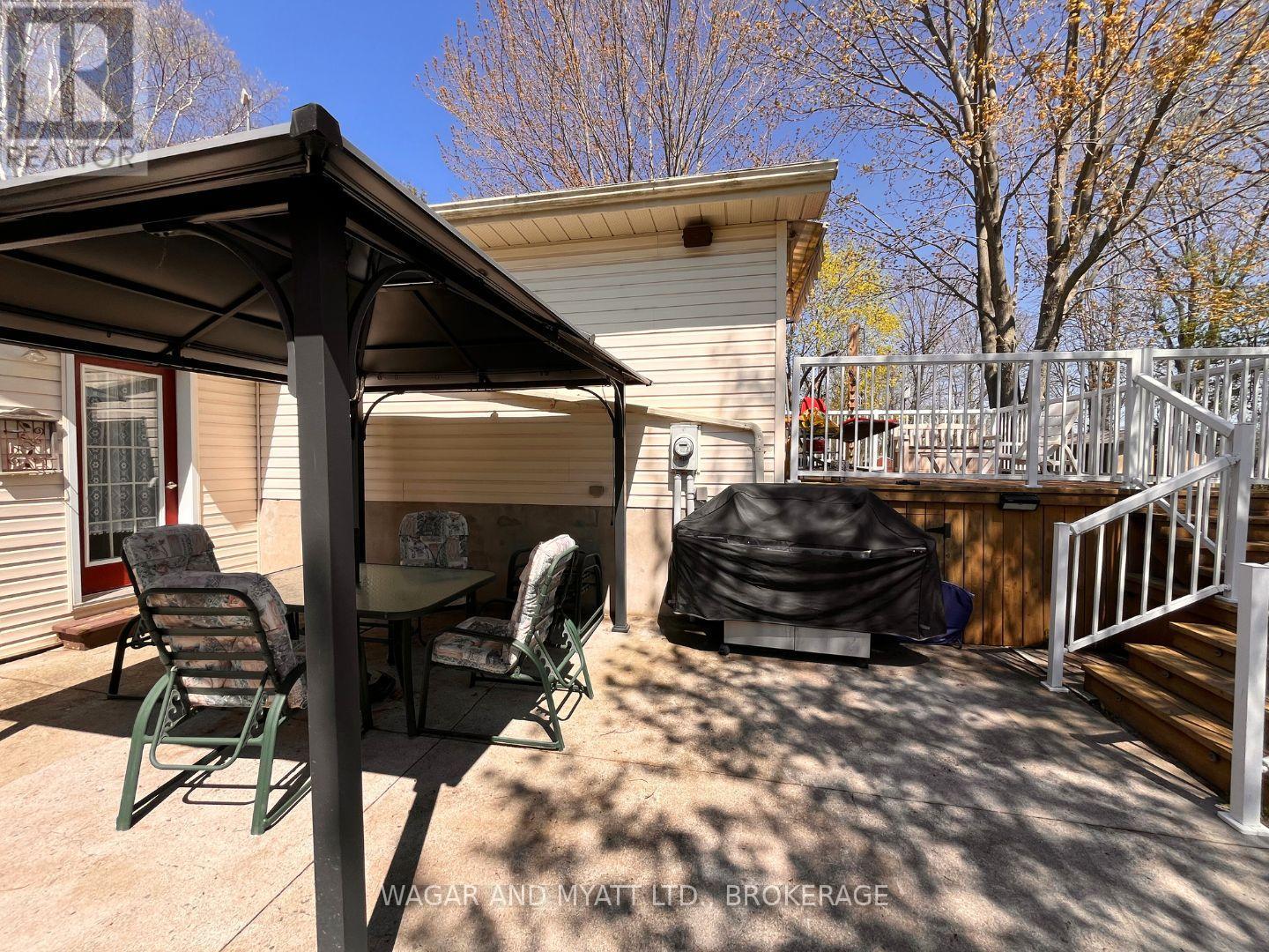 63 Southwood Crescent N, Greater Napanee, Ontario  K7R 3L2 - Photo 29 - X12041053