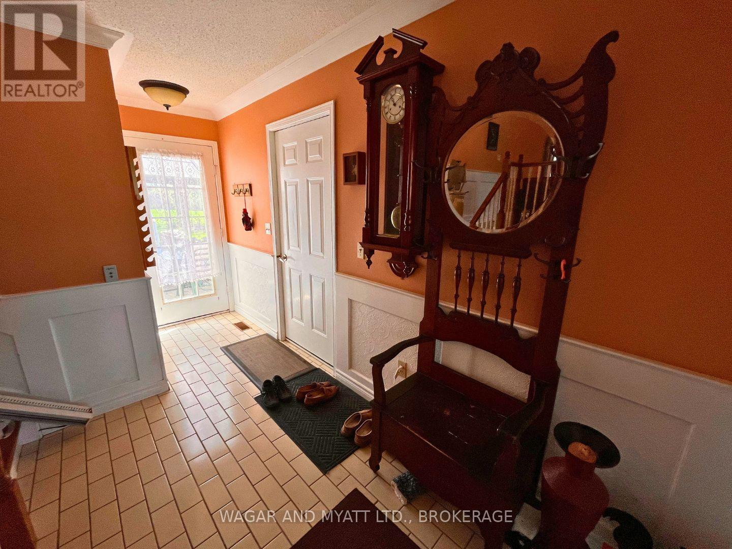 63 Southwood Crescent N, Greater Napanee, Ontario  K7R 3L2 - Photo 6 - X12041053