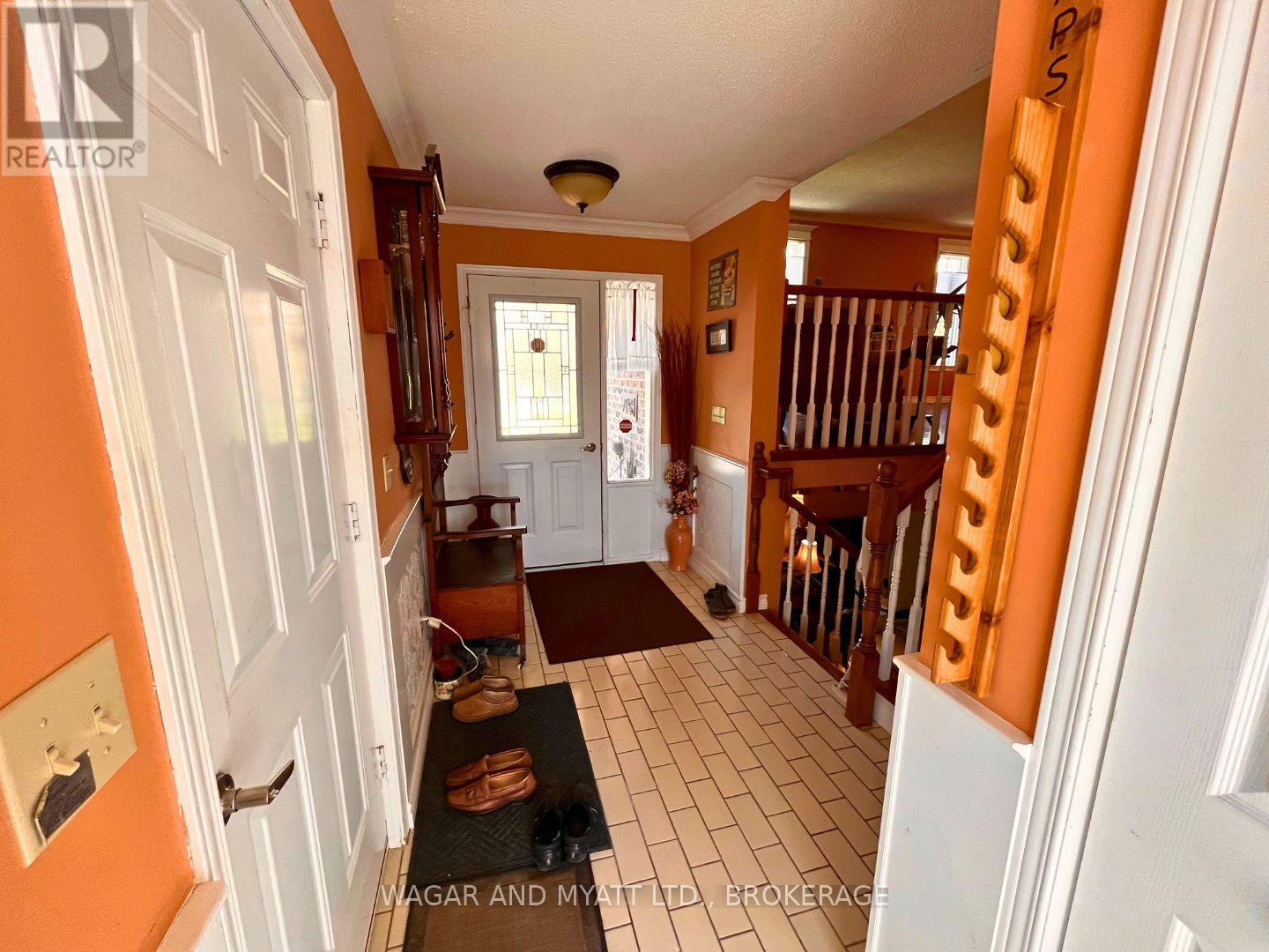 63 Southwood Crescent N, Greater Napanee, Ontario  K7R 3L2 - Photo 7 - X12041053