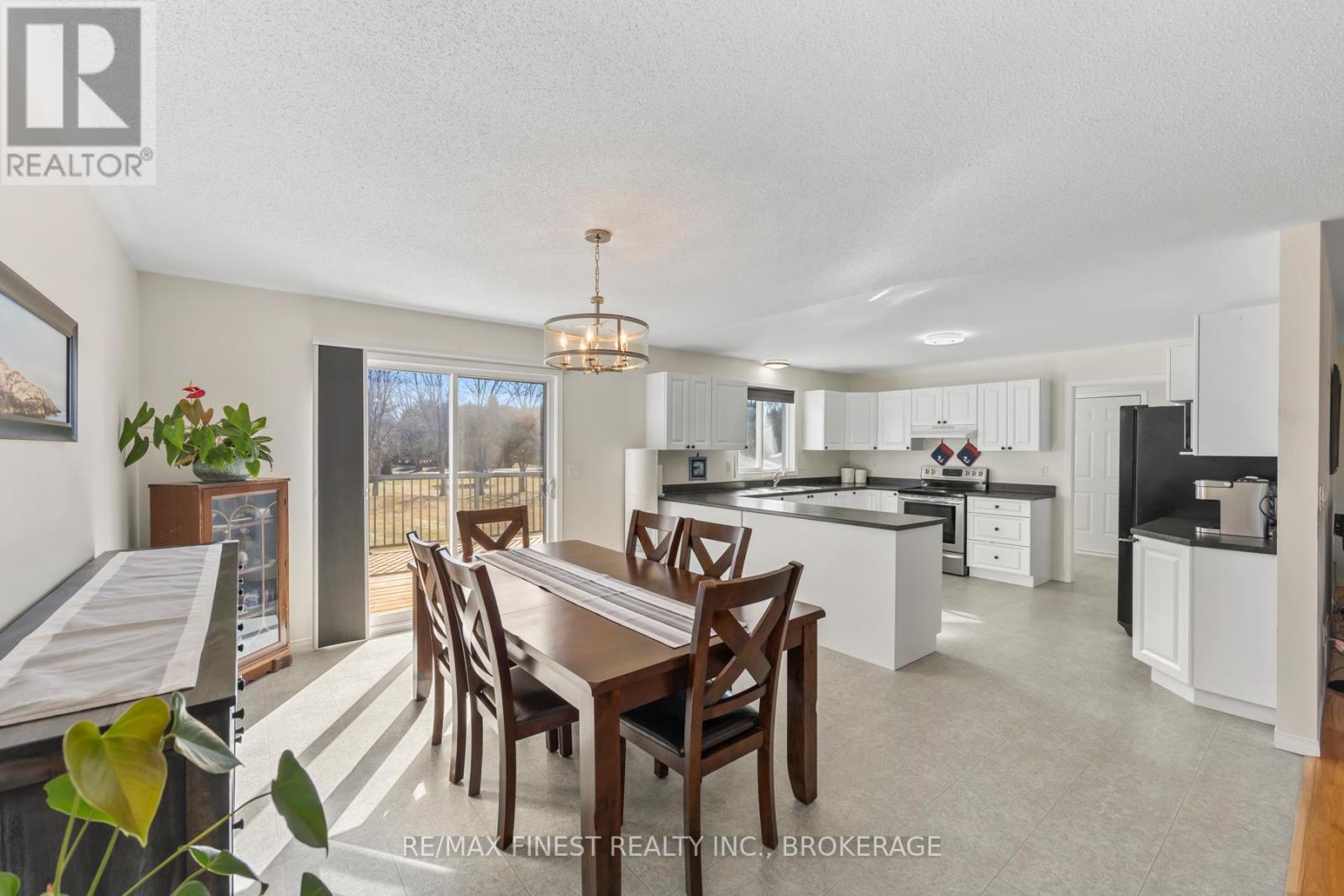 4360 Ashwood Drive, Frontenac, Ontario  K0H 2T0 - Photo 11 - X12042404