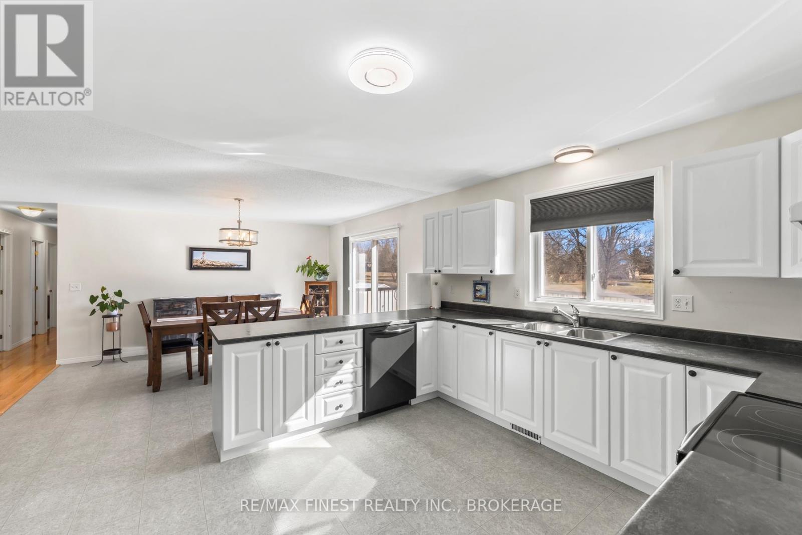 4360 Ashwood Drive, Frontenac, Ontario  K0H 2T0 - Photo 16 - X12042404