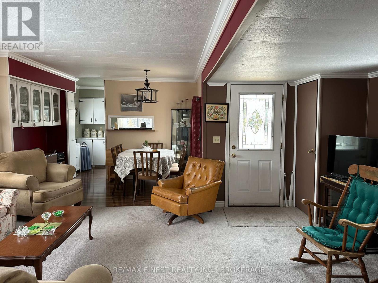 4425 Front Street, Frontenac, Ontario  K0H 2W0 - Photo 6 - X12042486