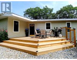 1365 FOURTH LAKE ROAD, Frontenac, Ontario