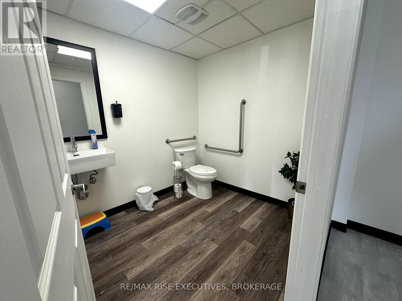 1 - 714 Front Road, Kingston, Ontario  K7M 4L5 - Photo 14 - X12043486