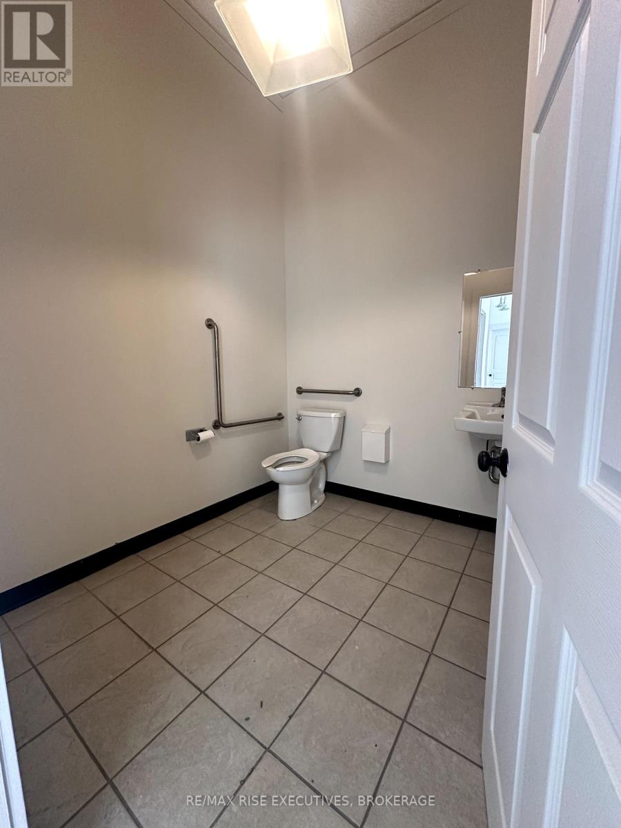 6 - 714 Front Road, Kingston, Ontario  K7M 4L5 - Photo 11 - X12043567