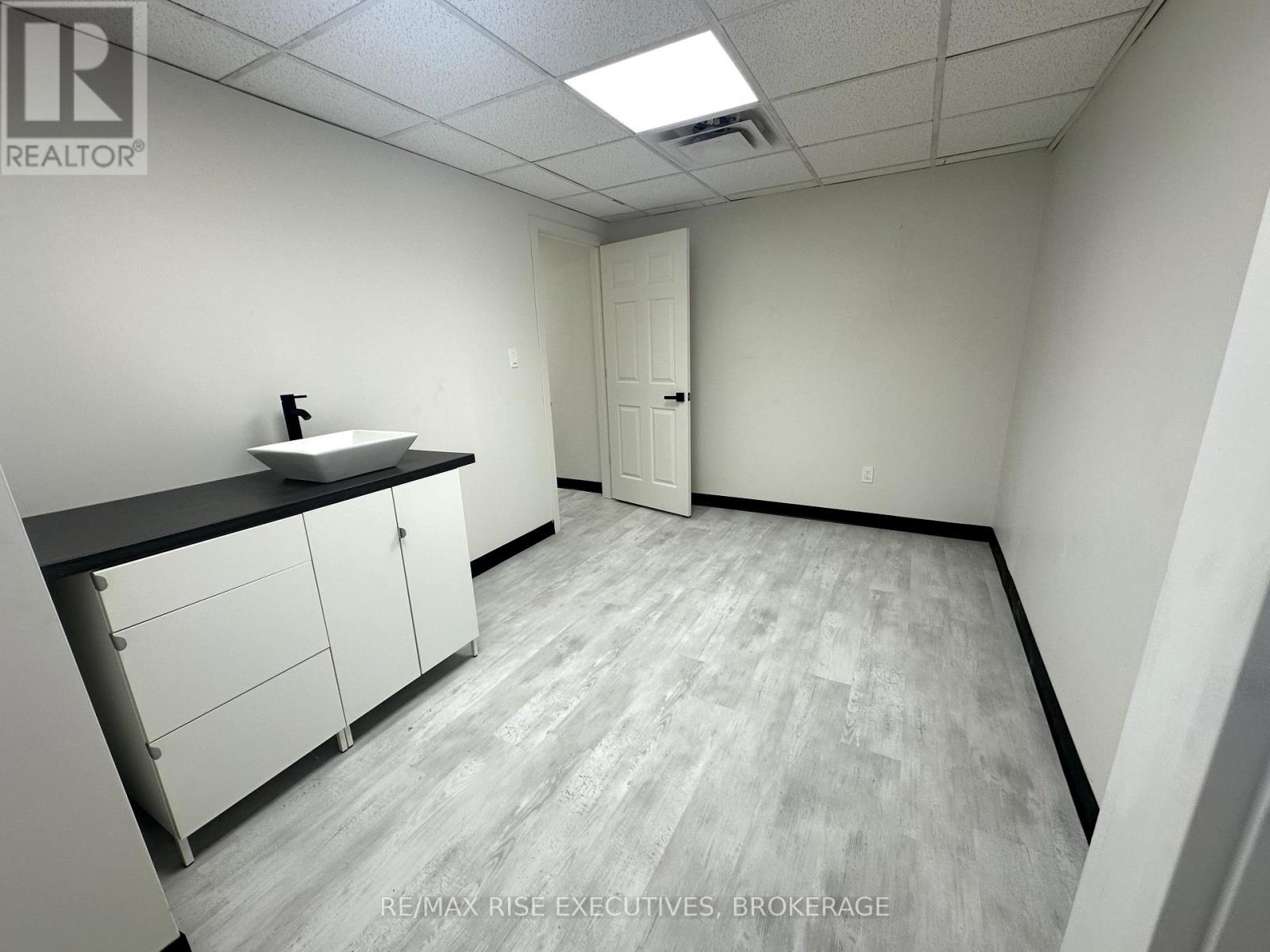 7 - 714 Front Road, Kingston, Ontario  K7M 4L5 - Photo 16 - X12043580