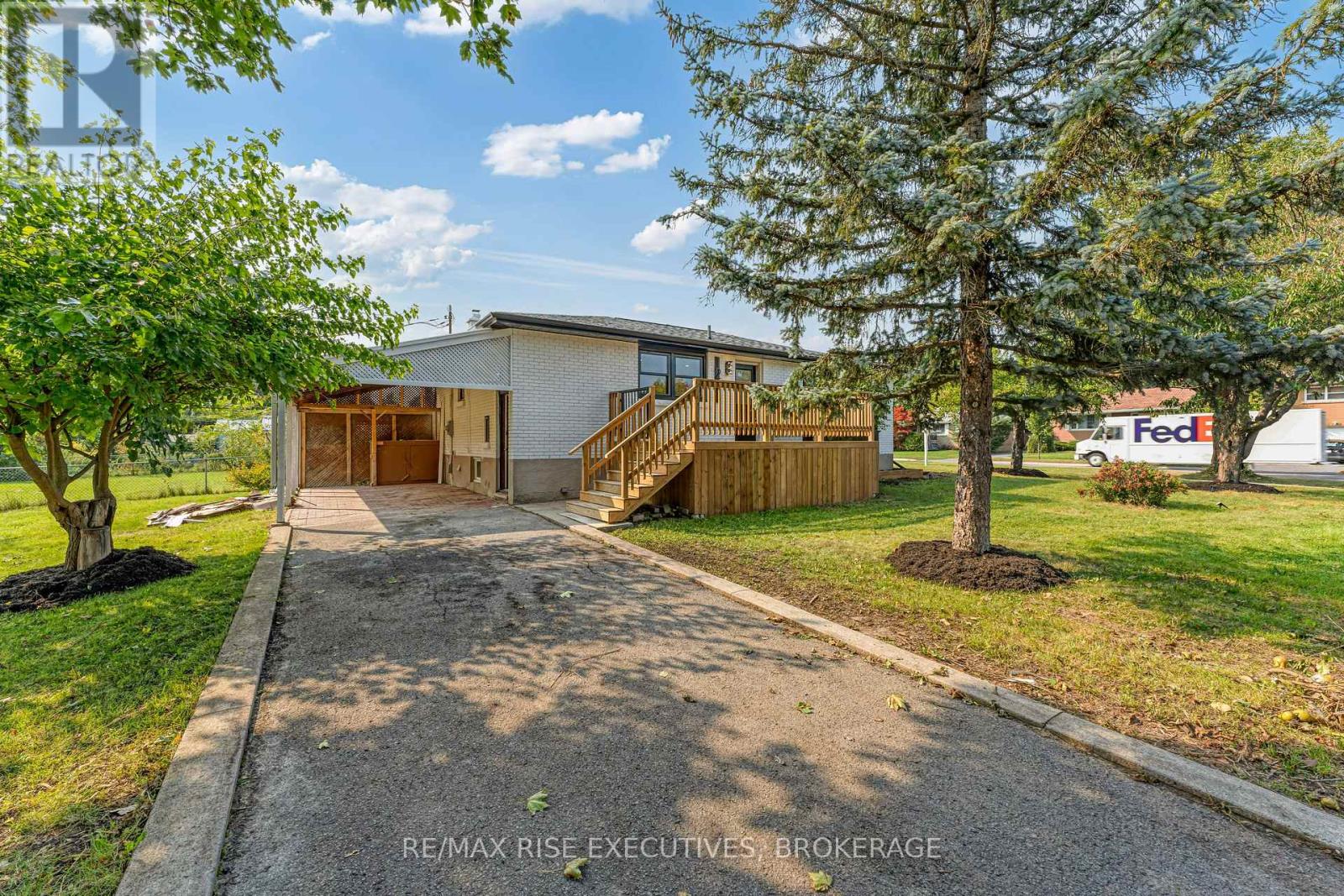 1218 JOHNSON STREET E, Kingston, Ontario
