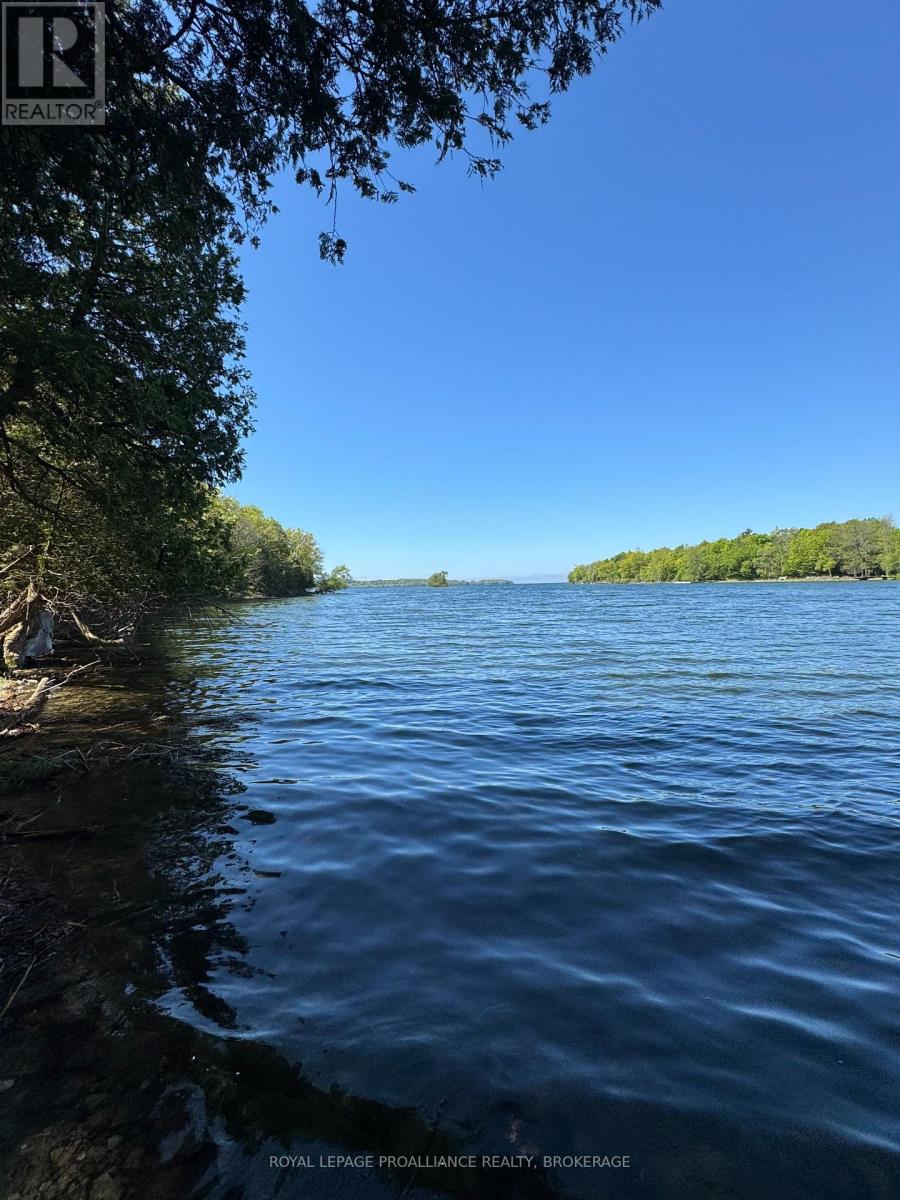 Pt Lt 6-7 16th Line Road, Frontenac Islands, Ontario  K0H 2Y0 - Photo 2 - X12046186