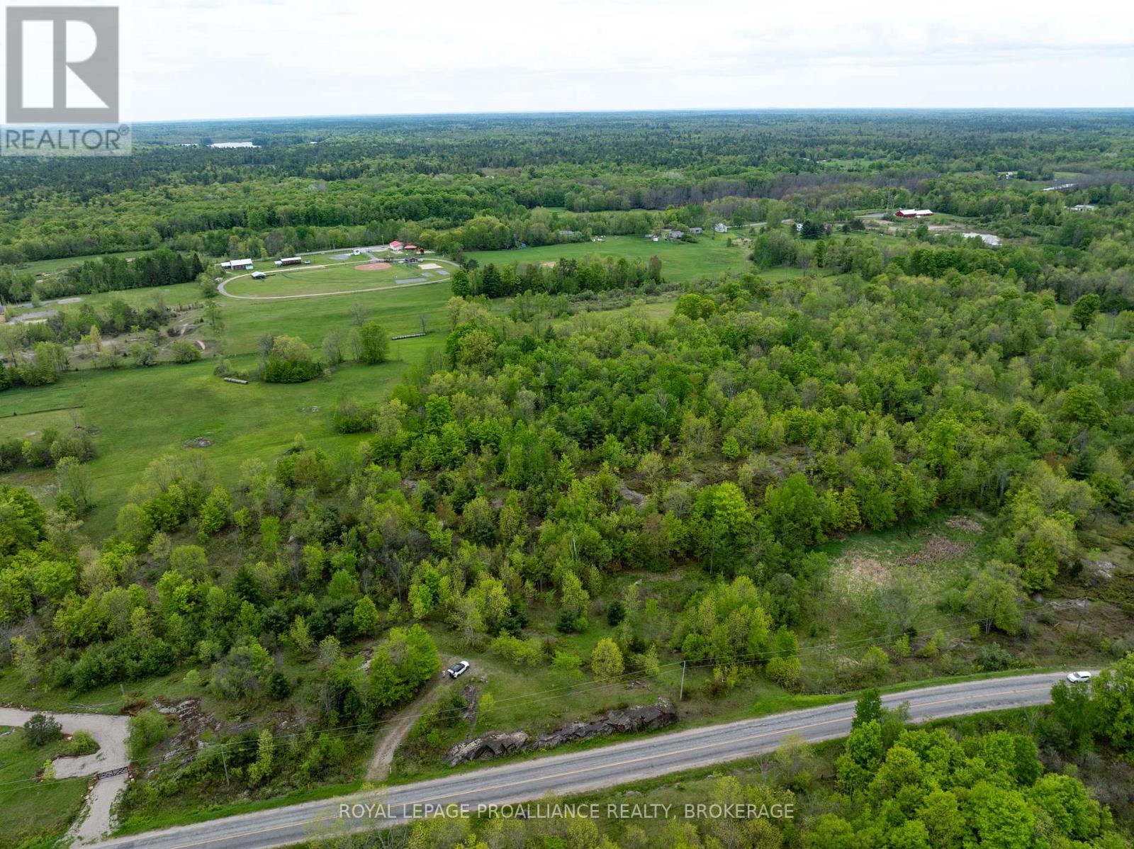 1147 Long Lake Road, Central Frontenac, Ontario  K0H 2K0 - Photo 2 - X12048723