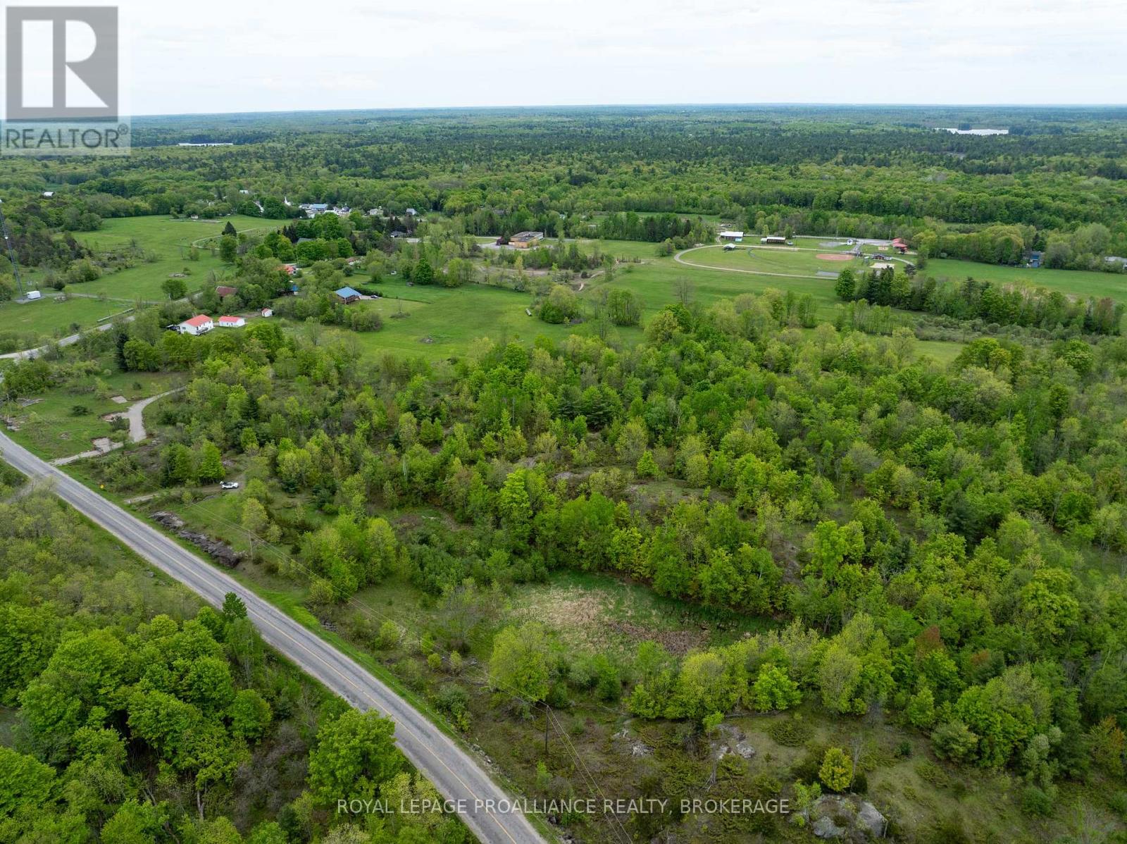 1147 Long Lake Road, Central Frontenac, Ontario  K0H 2K0 - Photo 5 - X12048723