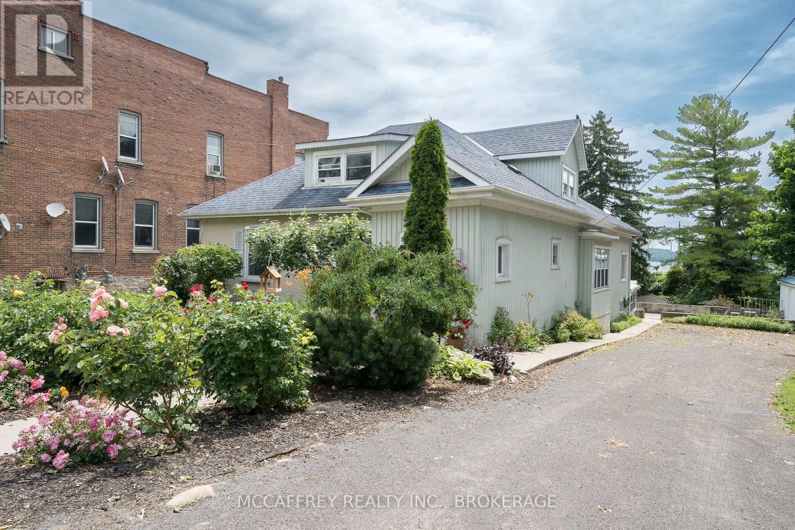 332 Main Street, Deseronto, Ontario  K0K 1X0 - Photo 2 - X12053196