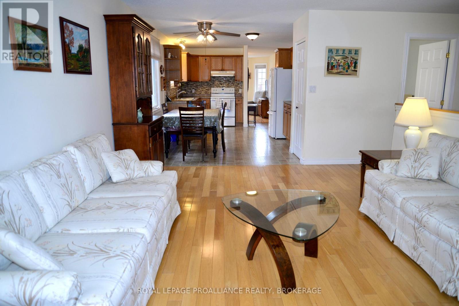 752 Tanner Drive, Kingston, Ontario  K7M 9G7 - Photo 12 - X12056547