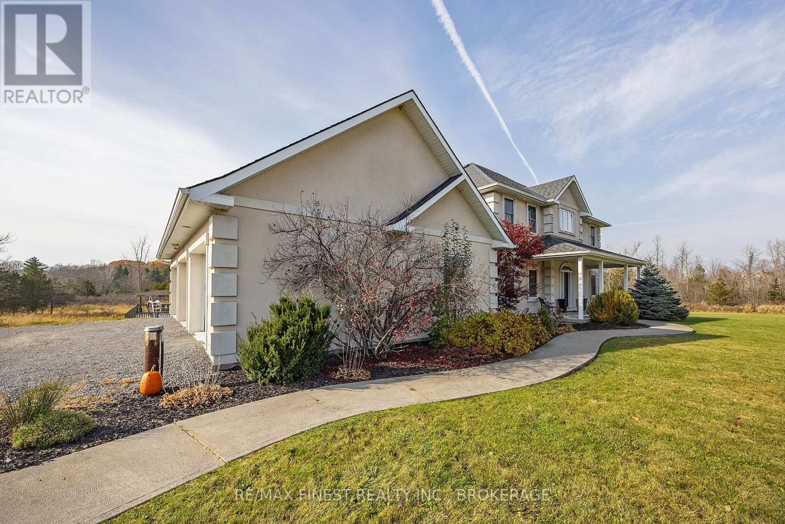 500 Deerview Drive, Kingston, Ontario  K7L 5H6 - Photo 3 - X12056728