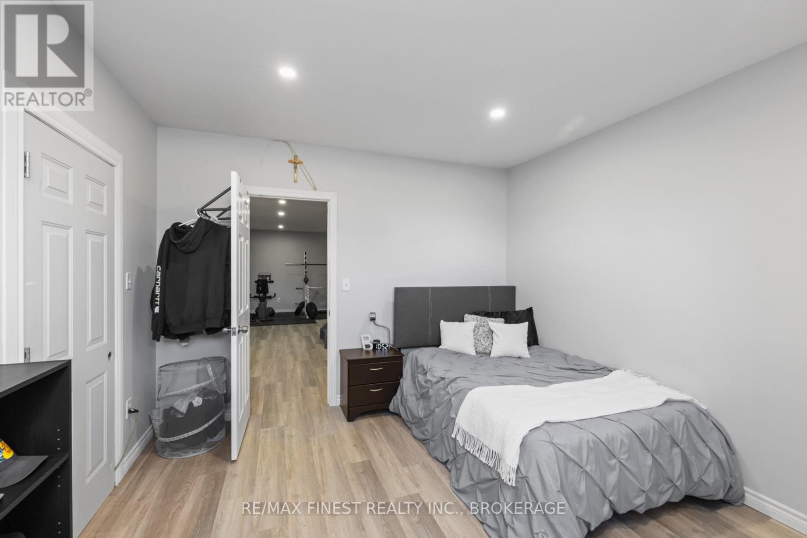 500 Deerview Drive, Kingston, Ontario  K7L 5H6 - Photo 33 - X12056728