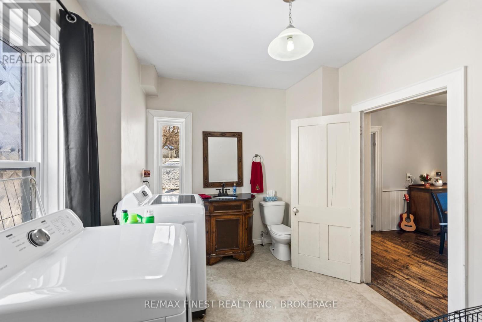 36 William Street, Rideau Lakes, Ontario  K0E 1G0 - Photo 12 - X12056762