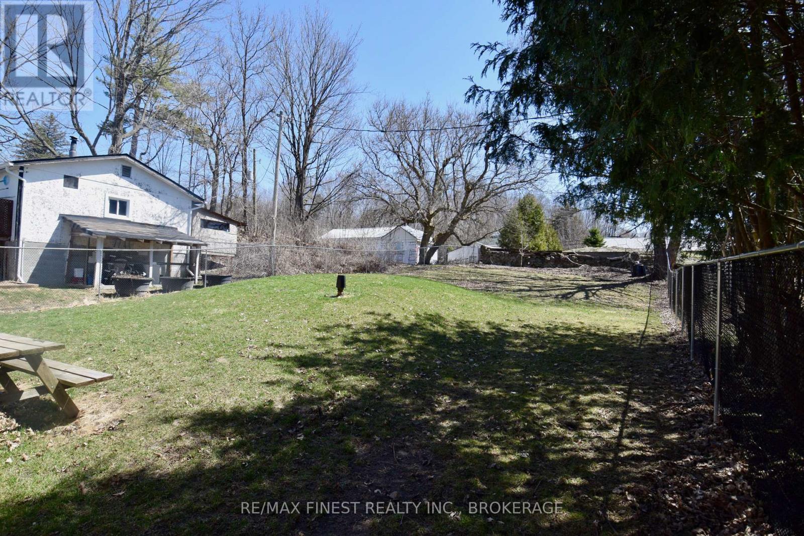 36 William Street, Rideau Lakes, Ontario  K0E 1G0 - Photo 34 - X12056762