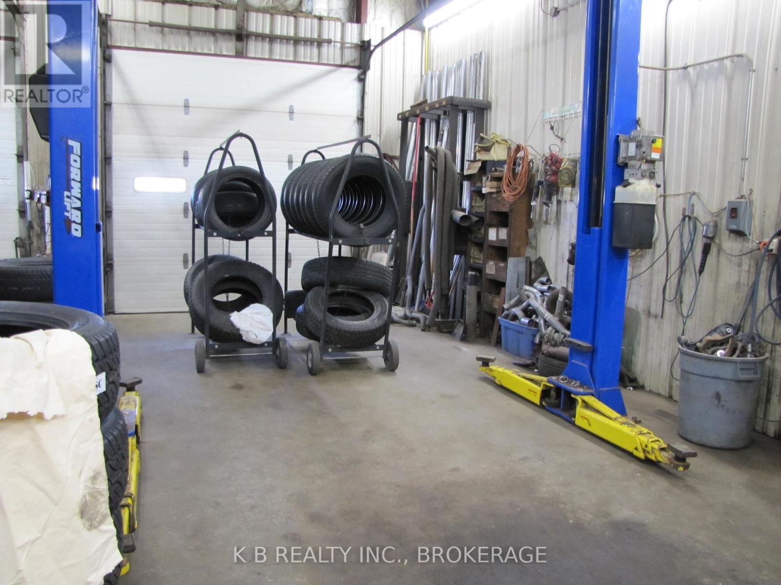 141 Industrial Boulevard, Greater Napanee, Ontario  K7R 3Z2 - Photo 18 - X12056844
