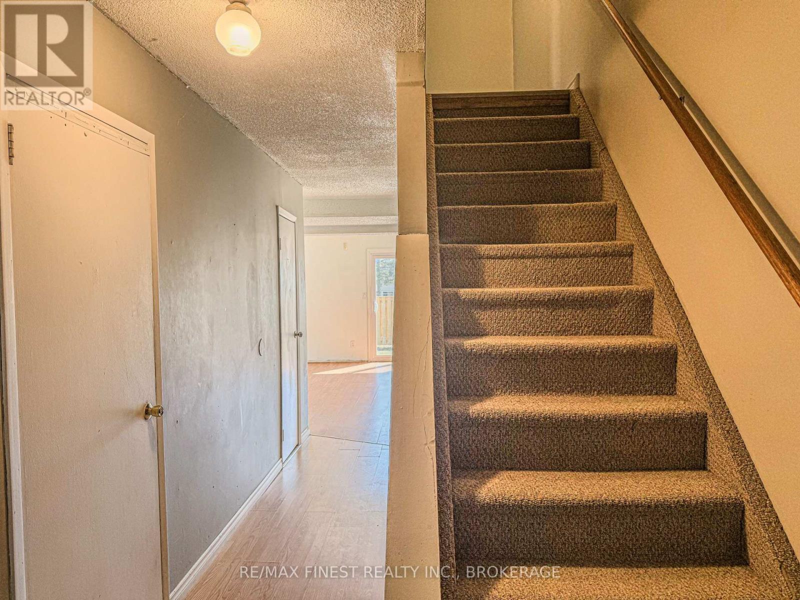 798 Datzell Lane E, Kingston, Ontario  K7M 7R6 - Photo 11 - X12058823
