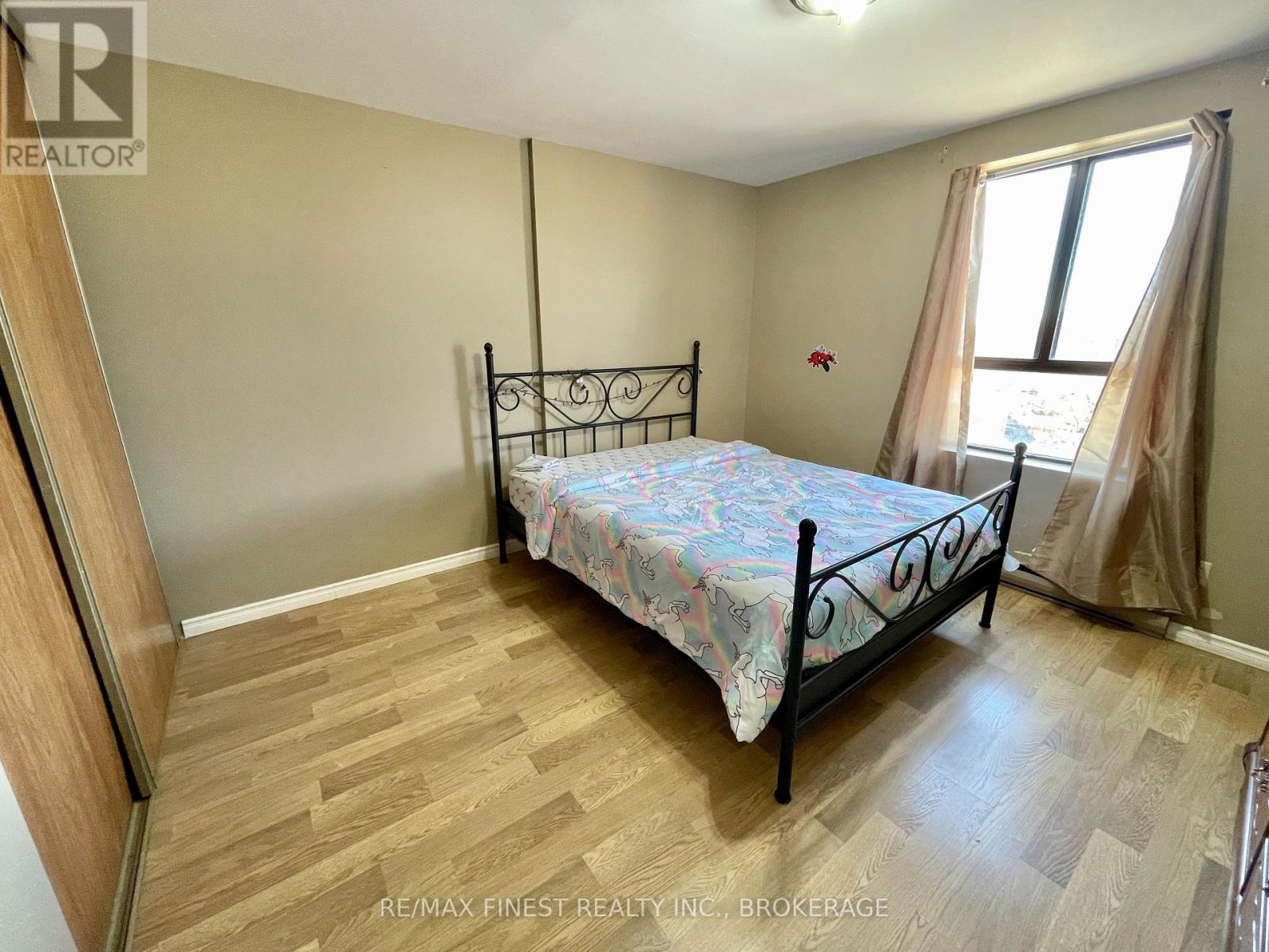602 - 17 Eldon Hall Place, Kingston, Ontario  K7M 7H5 - Photo 11 - X12059123