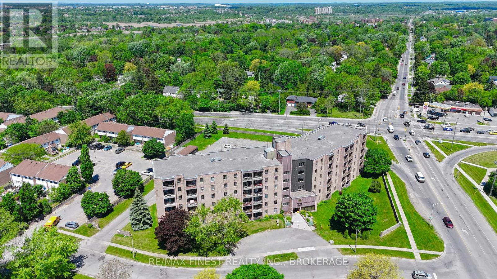 602 - 17 Eldon Hall Place, Kingston, Ontario  K7M 7H5 - Photo 2 - X12059123