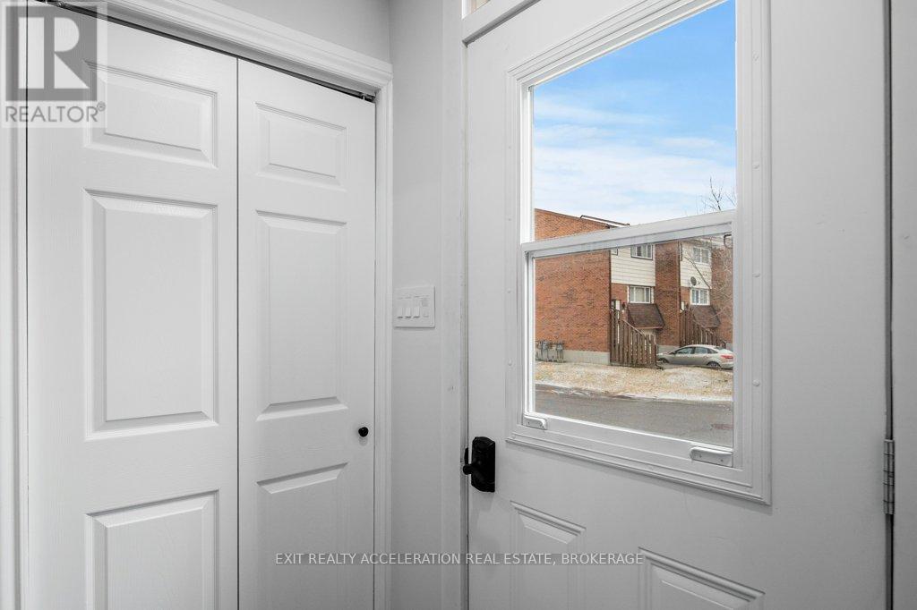 21 Meadow Lane, Greater Napanee, Ontario  K7R 3R8 - Photo 5 - X12060186