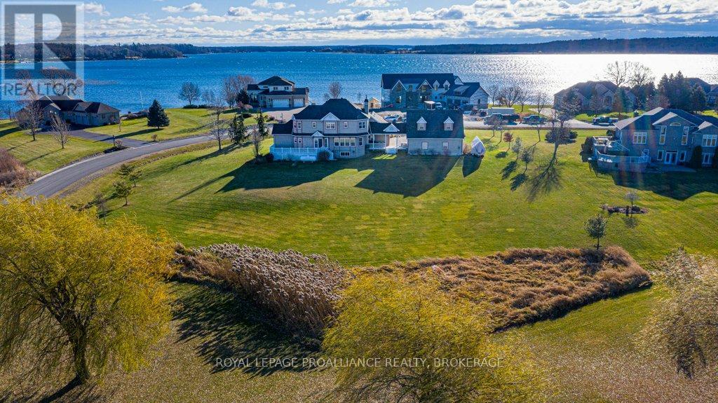 147 ISLAND VIEW DRIVE, Front of Leeds & Seeleys Bay, Ontario