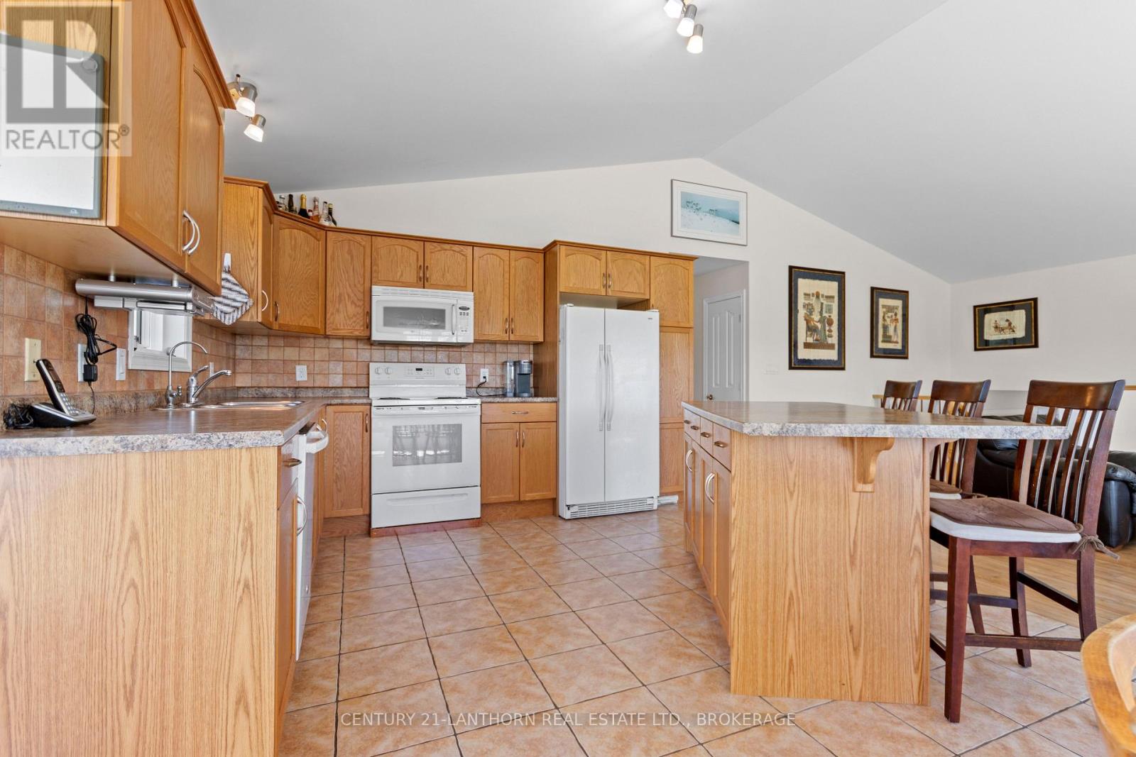 1095 Fred Brown Road, Loyalist, Ontario  K0H 2H0 - Photo 10 - X12061404