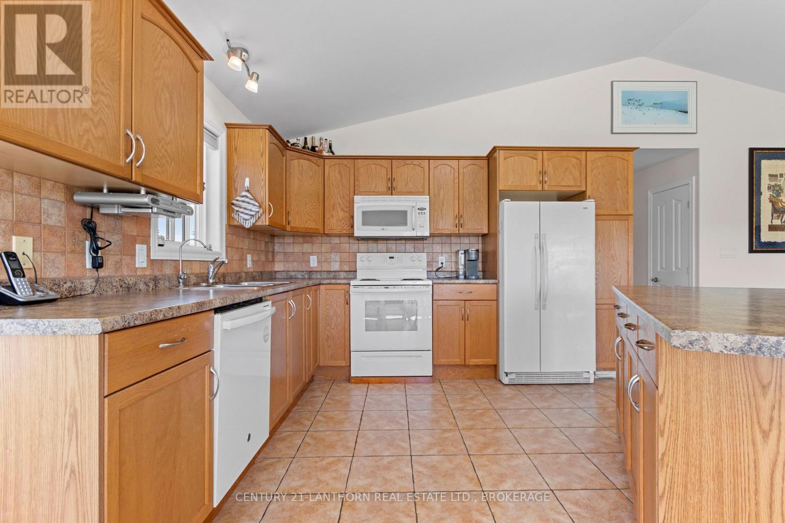 1095 Fred Brown Road, Loyalist, Ontario  K0H 2H0 - Photo 12 - X12061404
