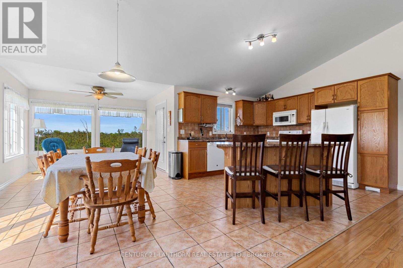 1095 Fred Brown Road, Loyalist, Ontario  K0H 2H0 - Photo 9 - X12061404