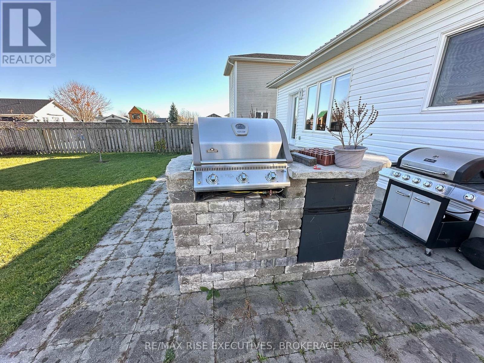 123 Macdougall Drive, Loyalist, Ontario  K7N 0A2 - Photo 7 - X12063054