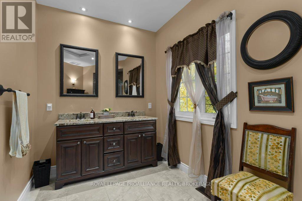 1749 Ormsbee Road, Frontenac, Ontario  K0H 1H0 - Photo 18 - X12065765