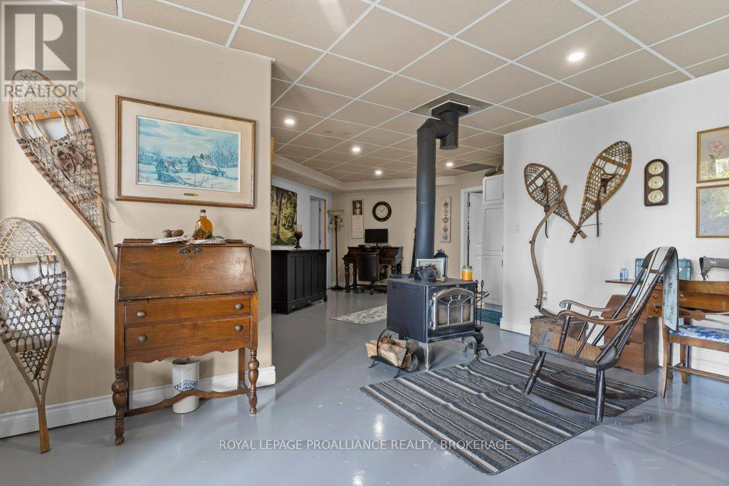 1749 Ormsbee Road, Frontenac, Ontario  K0H 1H0 - Photo 30 - X12065765