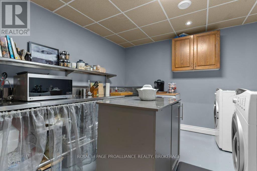 1749 Ormsbee Road, Frontenac, Ontario  K0H 1H0 - Photo 33 - X12065765