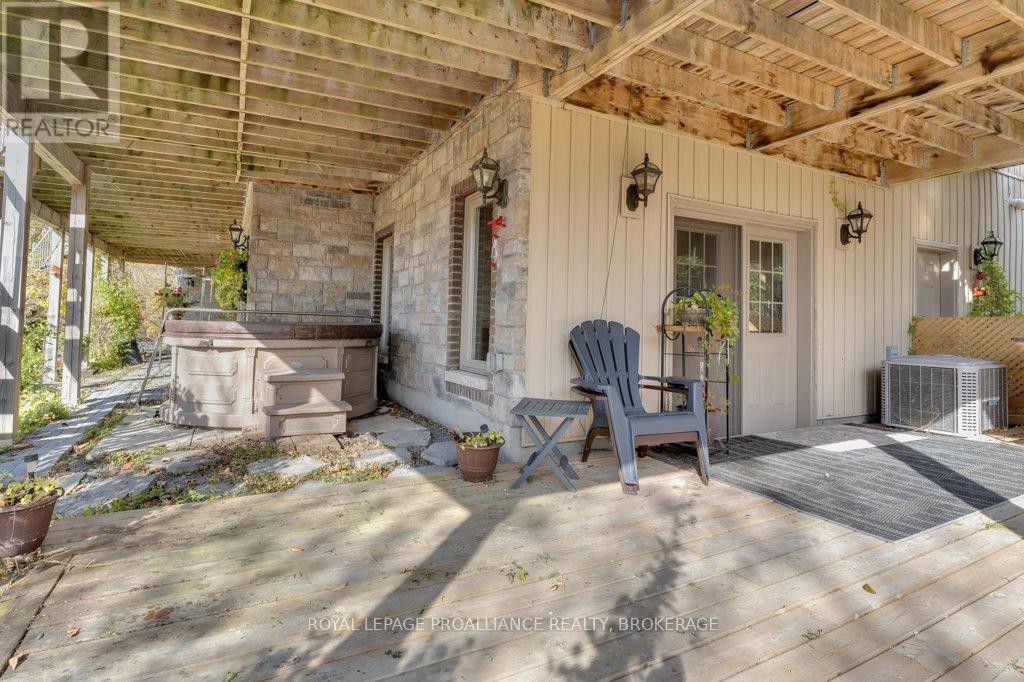 1749 Ormsbee Road, Frontenac, Ontario  K0H 1H0 - Photo 44 - X12065765