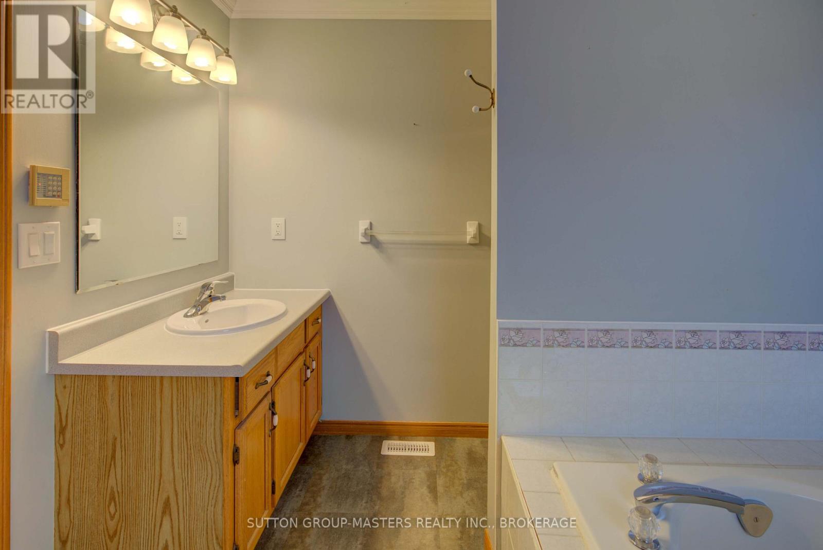873 Irving Court, Kingston, Ontario  K7P 2R6 - Photo 11 - X12066781